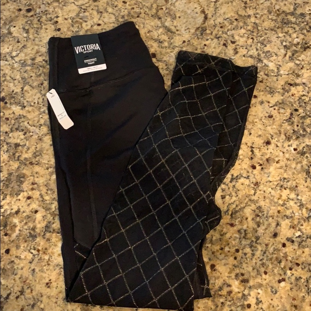 COPY - NWT Victoria’s Sport Knockout Tight Size Small